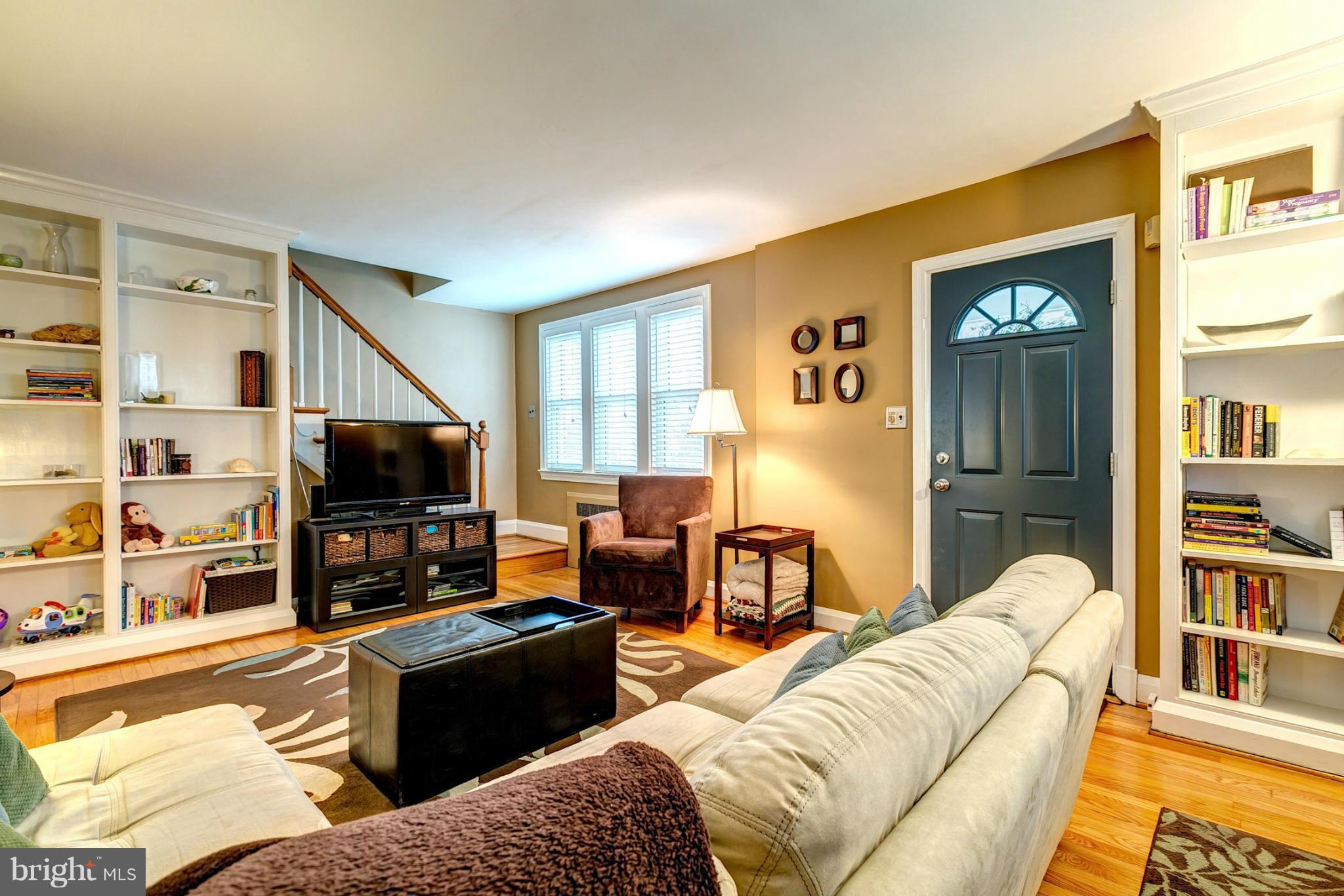 Living Room With Fantastic Built-in Shelving