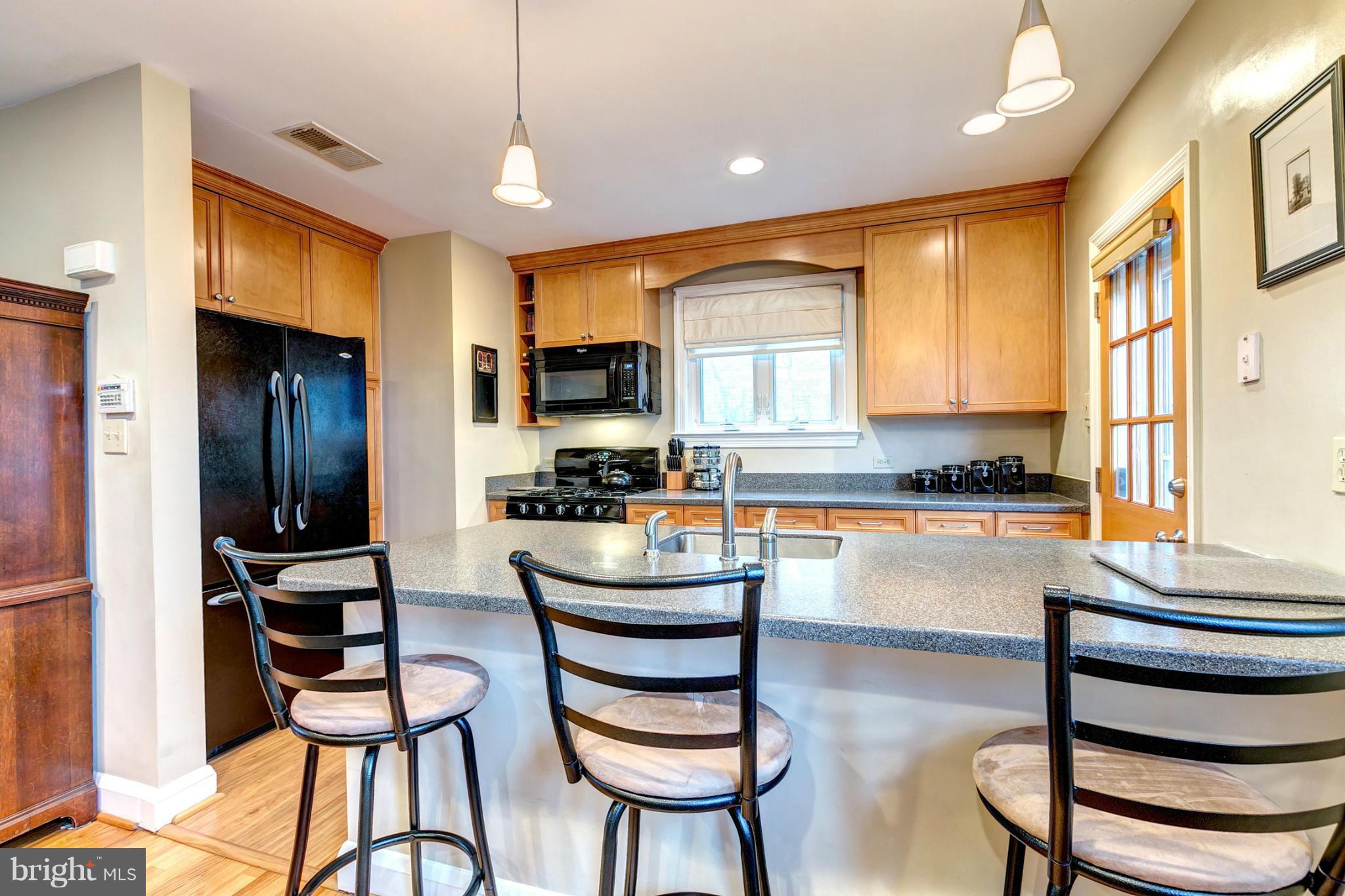 404 Croydon Road Baltimore, MD 21212 - Photo 10 of 30 Kitchen Island With Breakfast Bar