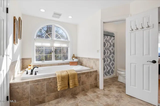 $774,000 | 30 Stone Arabia Drive, Troy, NY 12180