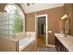 226 West Rambling Creek Drive Tryon, NC 28782 - Photo 12 of 24 Gallery Image 12