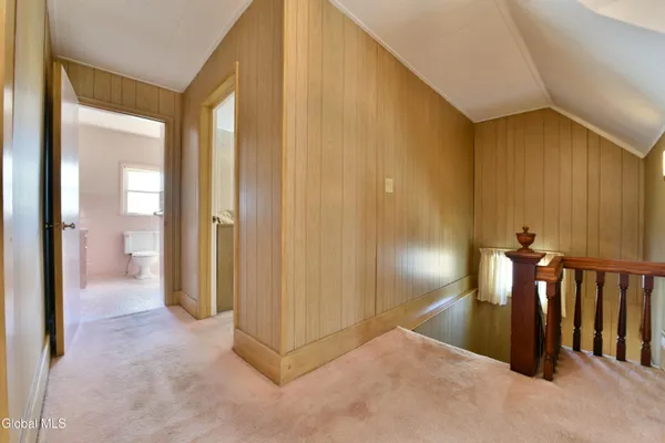 $177,500 | 2 East Decker Street, Johnstown, NY 12095