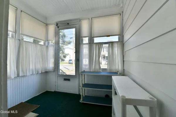 $177,500 | 2 East Decker Street, Johnstown, NY 12095