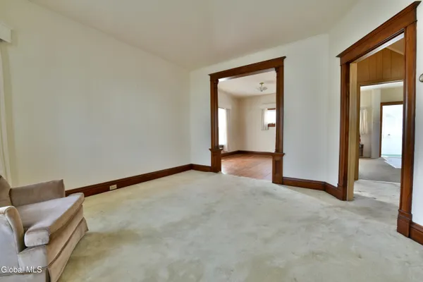 $177,500 | 2 East Decker Street, Johnstown, NY 12095