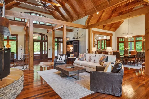 $2,890,000 | 2304 Backbone, Sparta, TN 38583