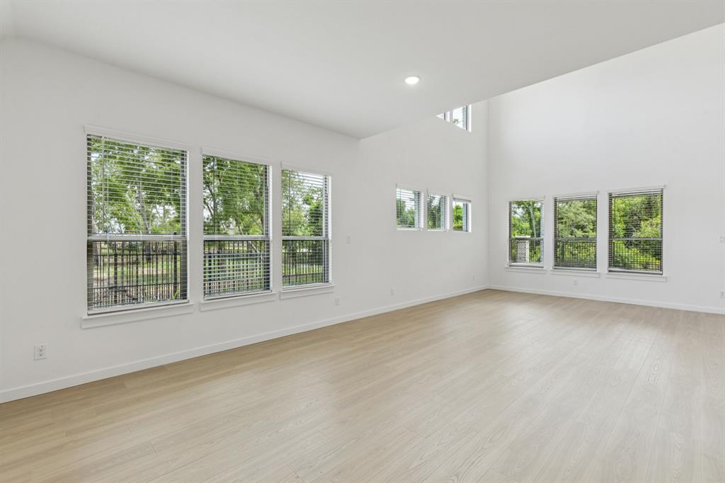 4620 Morgan Street McKinney, TX 75071 - Photo 11 of 34 Living Room in the Da Vinci II home plan by Trophy Signature Homes – REPRESENTATIVE PHOTO