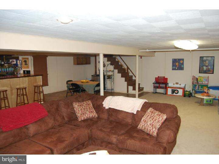 902 Tower Road Bristol, PA 19007 - Photo 17 of 22 Basement - Finished