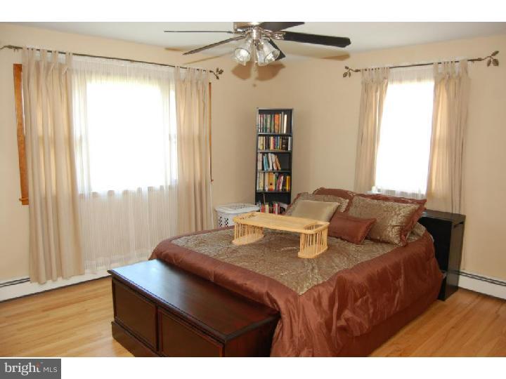 902 Tower Road Bristol, PA 19007 - Photo 8 of 22 Master Bedroom