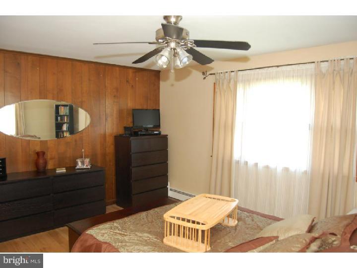 902 Tower Road Bristol, PA 19007 - Photo 9 of 22 Master Bedroom