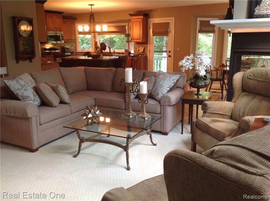 1670 Chase Drive Rochester, MI 48307 - Photo 13 of 45 image.jpg