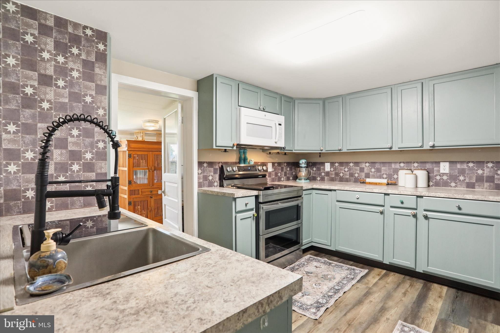690 Williamson Road Greencastle, PA 17225 - Photo 27 of 51 Bright open kitchen