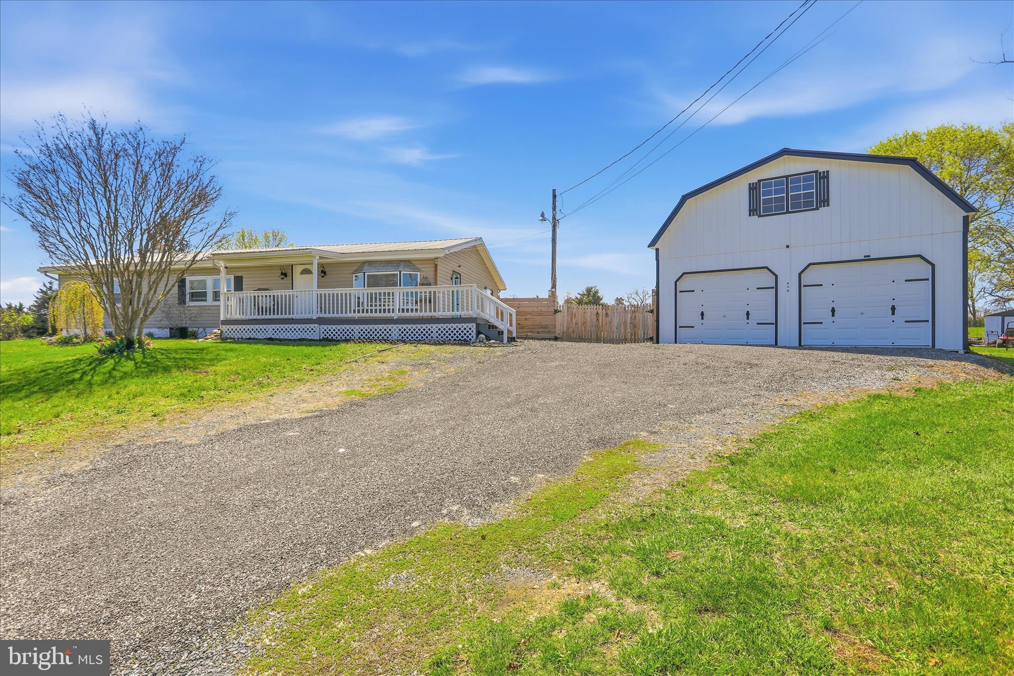 690 Williamson Road Greencastle, PA 17225 - Photo 4 of 51