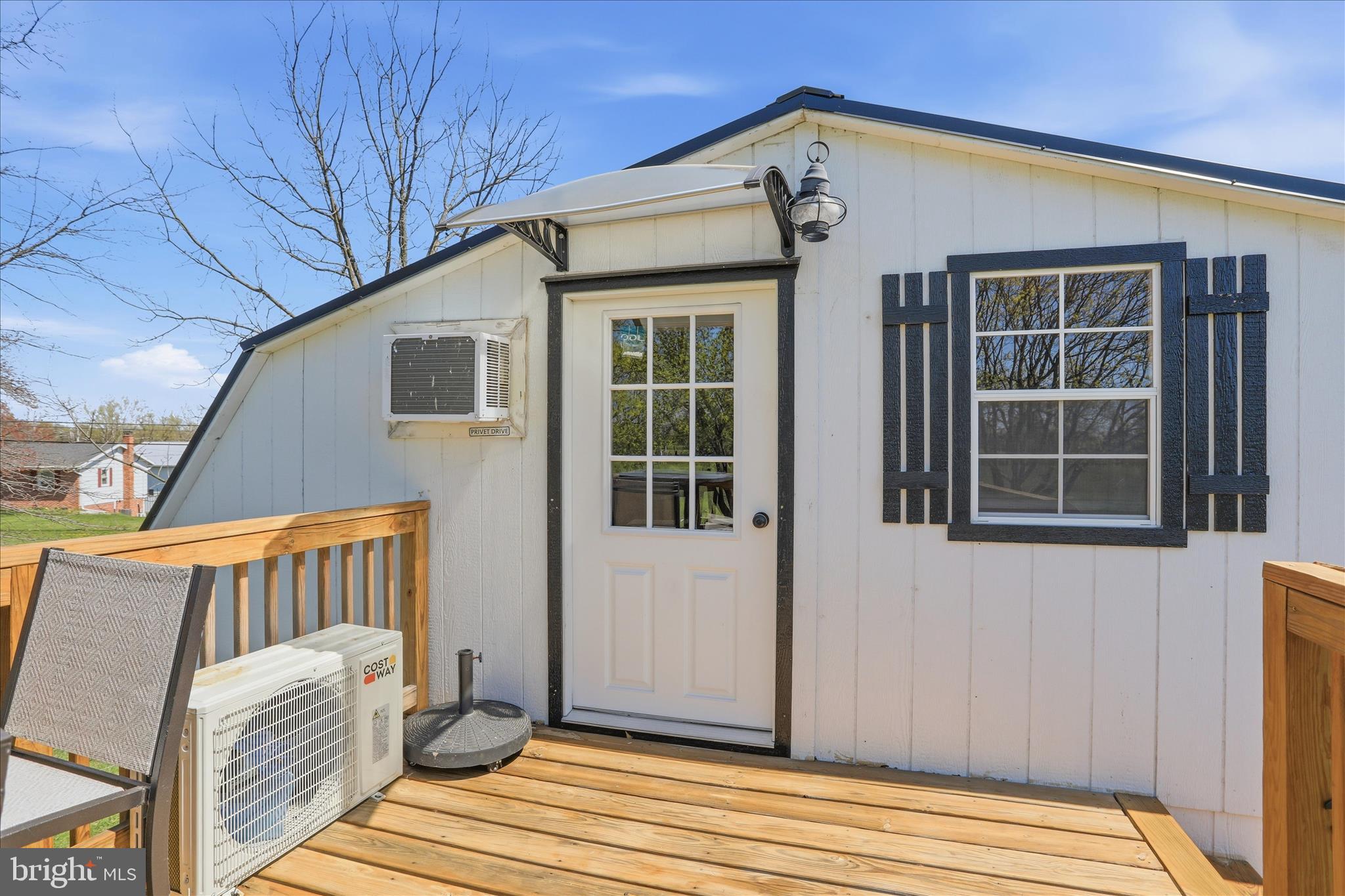 690 Williamson Road Greencastle, PA 17225 - Photo 10 of 51 Deck off back of Loft/Studio