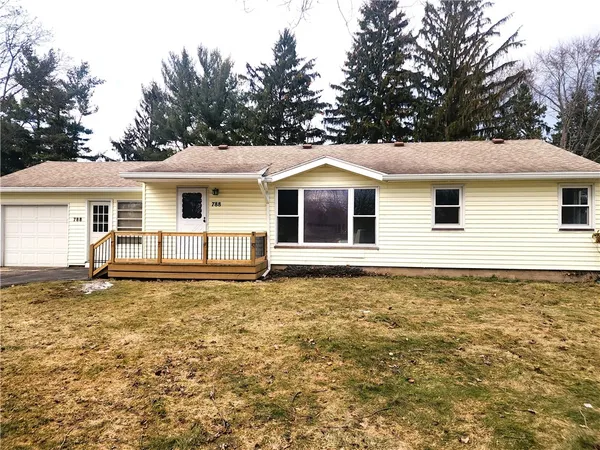 $249,900 | 788 Embury Road, Penfield, NY 14526