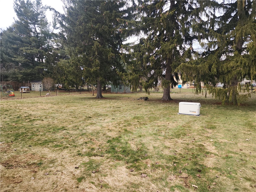 788 Embury Road Penfield, NY 14526 - Photo 4 of 24