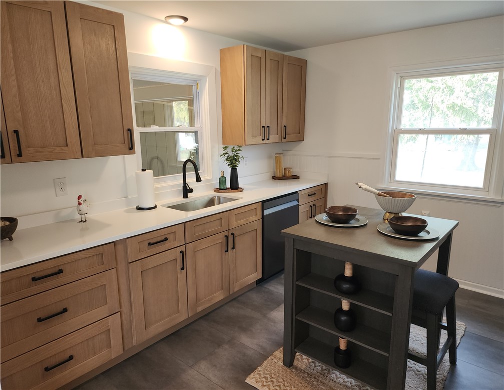 788 Embury Road Penfield, NY 14526 - Photo 10 of 24