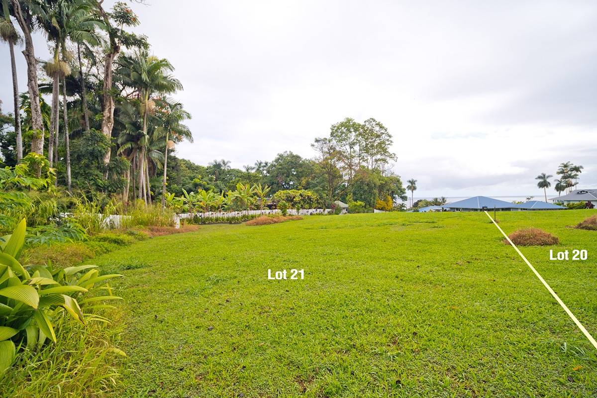 21 A Hanamalo Loop Hakalau, HI 96710 - Photo 14 of 28 a view of yard with swimming pool and green space