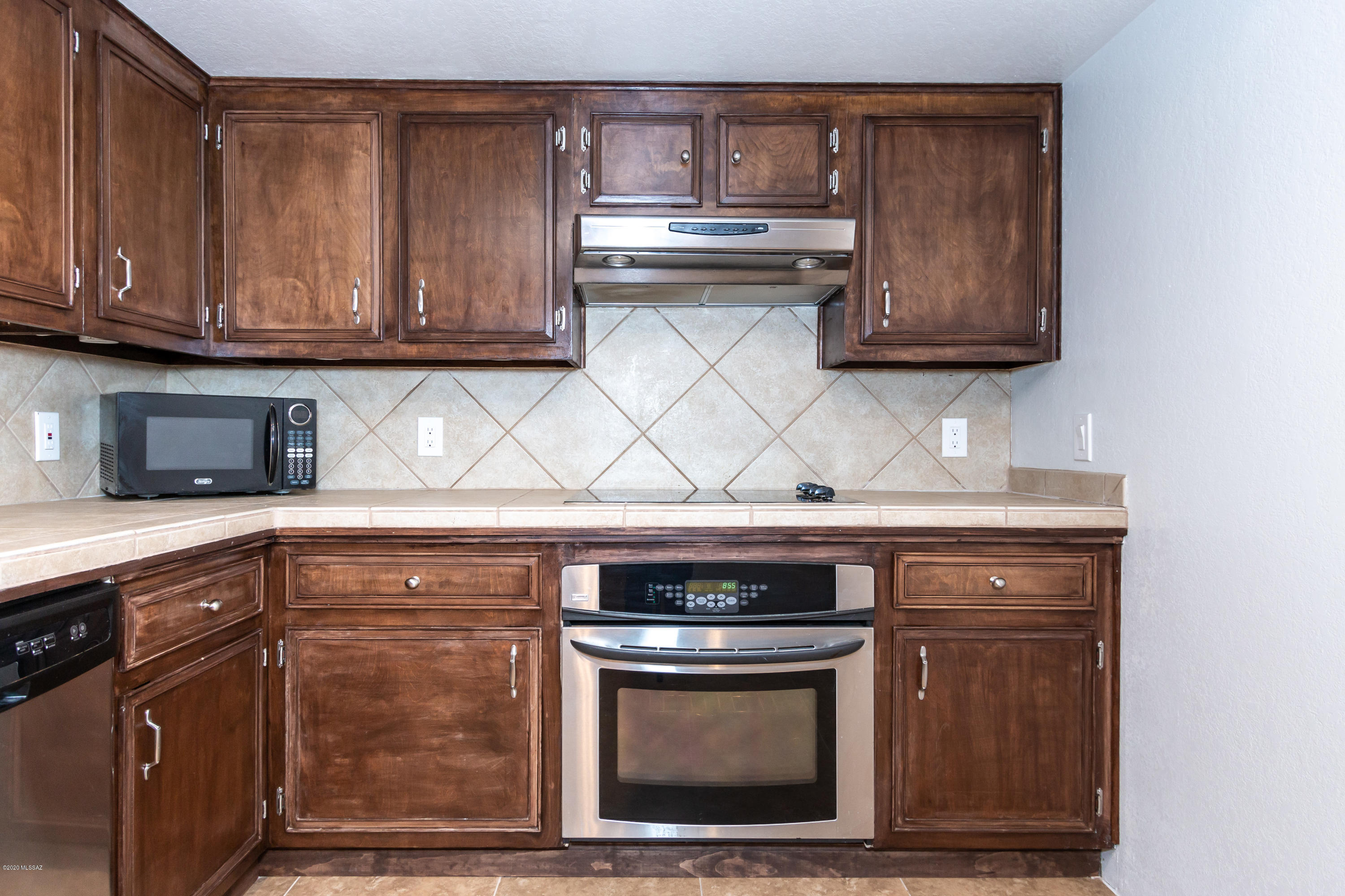8255 North Oracle Road, Unit 108 Tucson, AZ 85704 - Photo 14 of 30 Gallery Image 14