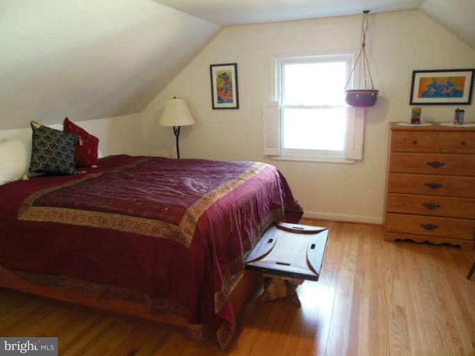 10305 Procter Street Silver Spring, MD 20901 - Photo 10 of 17 Bedroom