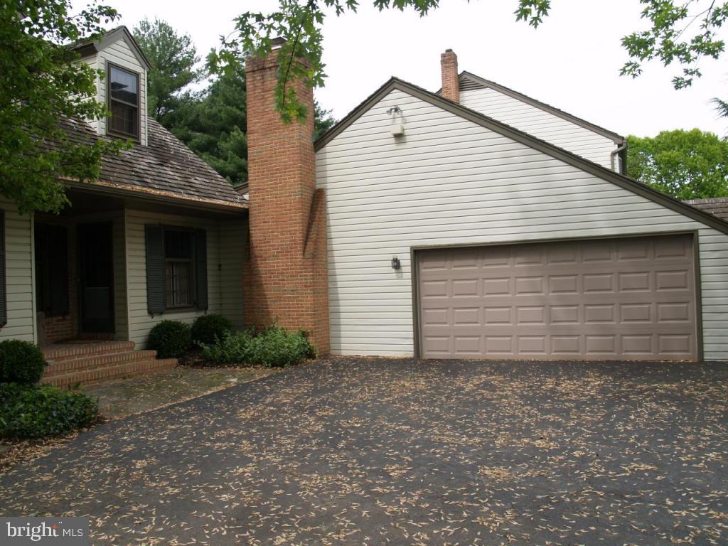 2445 Butter Road Lancaster, PA 17601 - Photo 14 of 25