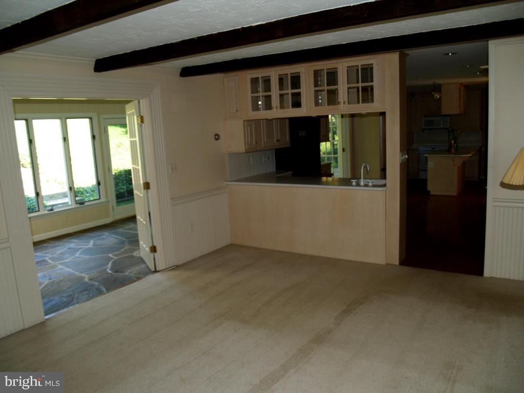2445 Butter Road Lancaster, PA 17601 - Photo 3 of 25