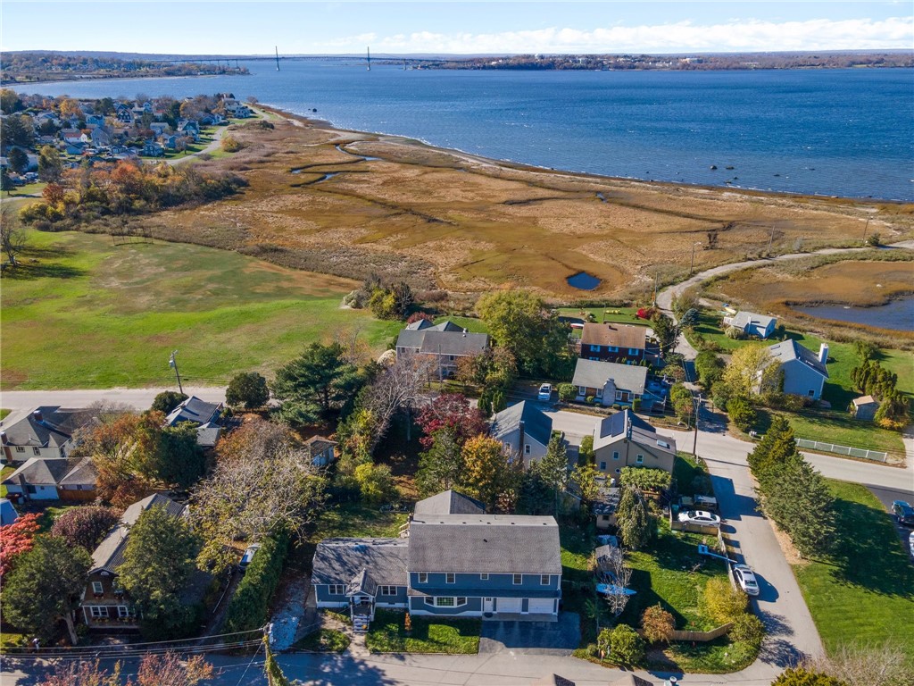 40 Island Road Portsmouth, RI 02871 - Photo 2 of 50