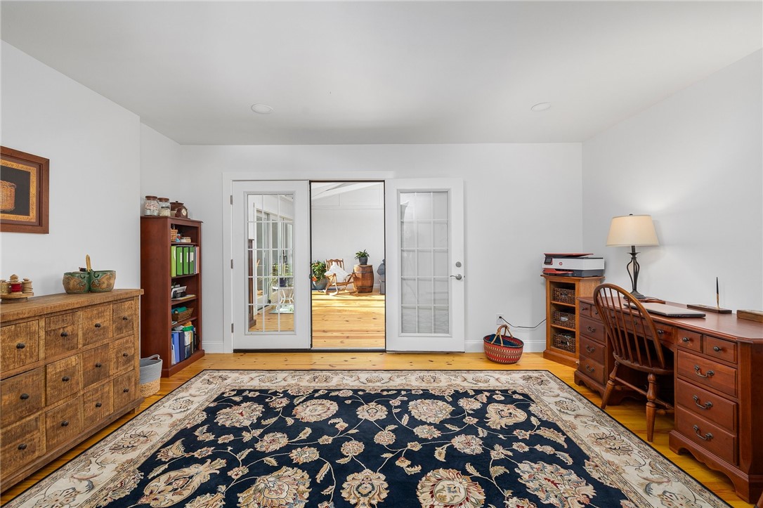 40 Island Road Portsmouth, RI 02871 - Photo 22 of 50