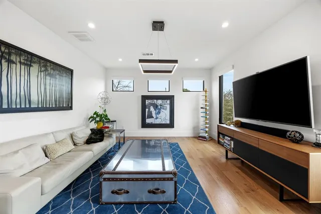 $9,500 | 4902 Linnet Lane, Dallas, TX 75209