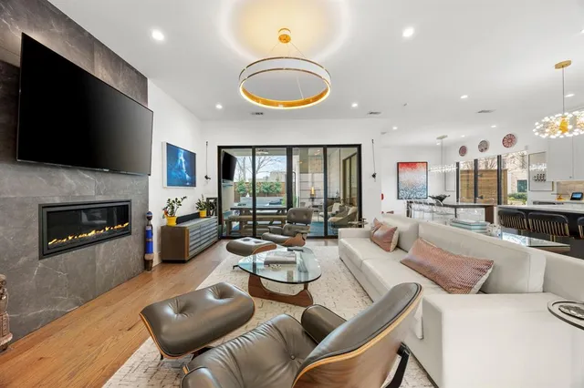 $9,500 | 4902 Linnet Lane, Dallas, TX 75209