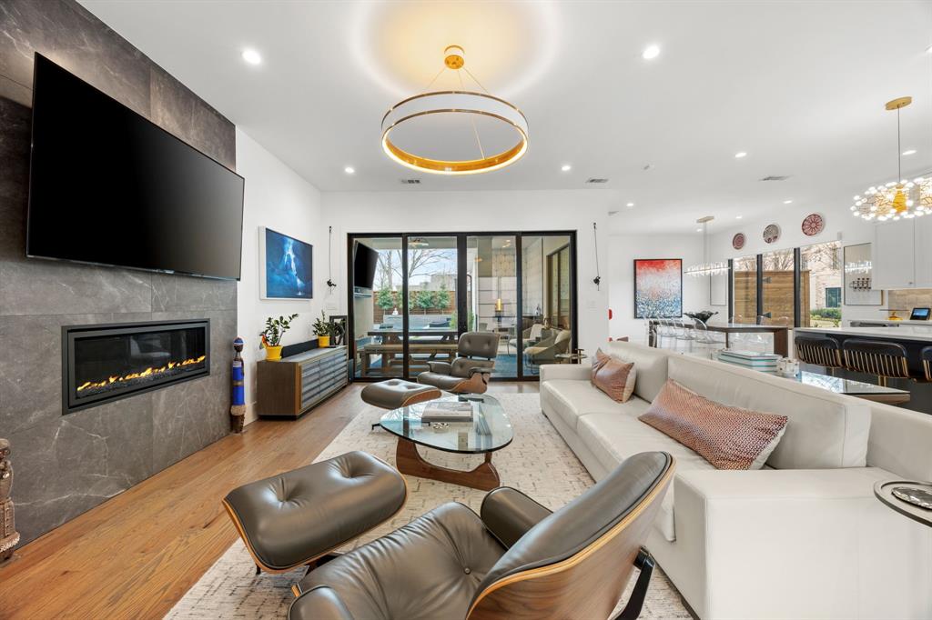 4902 Linnet Lane Dallas, TX 75209 - Photo 10 of 40