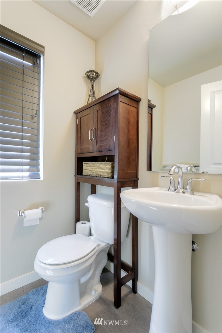 4319 Northeast 3rd Court Renton, WA 98059 - Photo 11 of 21 Gallery Image 11