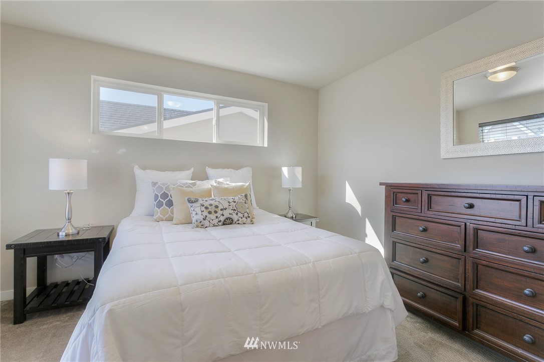 4319 Northeast 3rd Court Renton, WA 98059 - Photo 12 of 21 Gallery Image 12