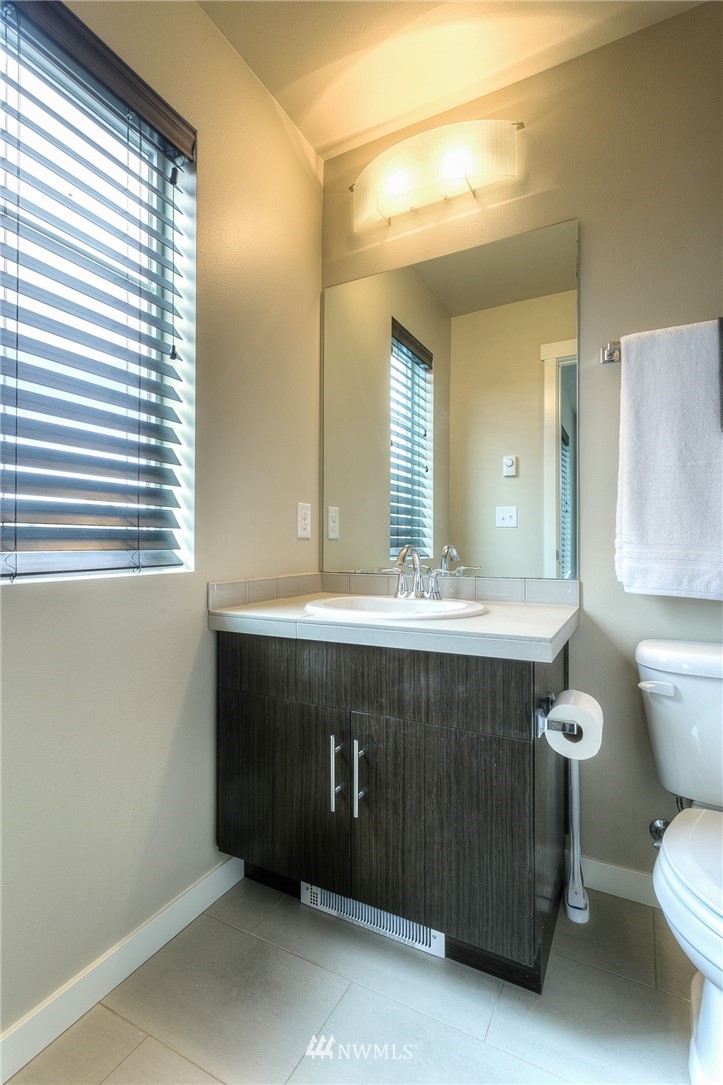 4319 Northeast 3rd Court Renton, WA 98059 - Photo 17 of 21 Gallery Image 17