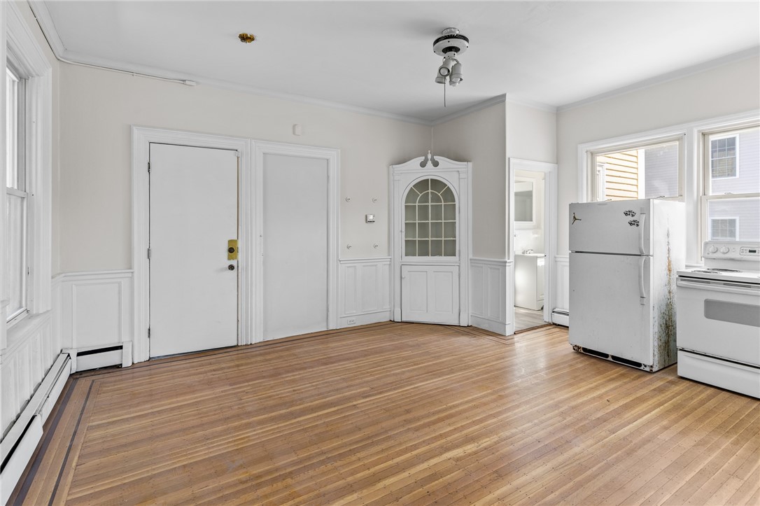 43 Spring Street Pawtucket, RI 02860 - Photo 7 of 31 Gallery Image 7