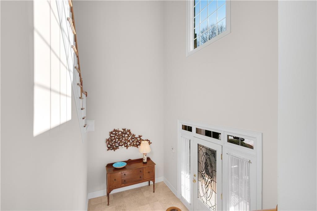 992 Wescott Lane Northeast Atlanta, GA 30342 - Photo 3 of 80