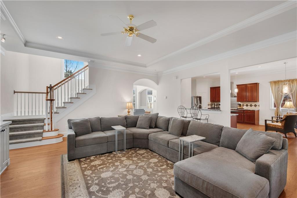 992 Wescott Lane Northeast Atlanta, GA 30342 - Photo 6 of 80 a living room with furniture and kitchen view