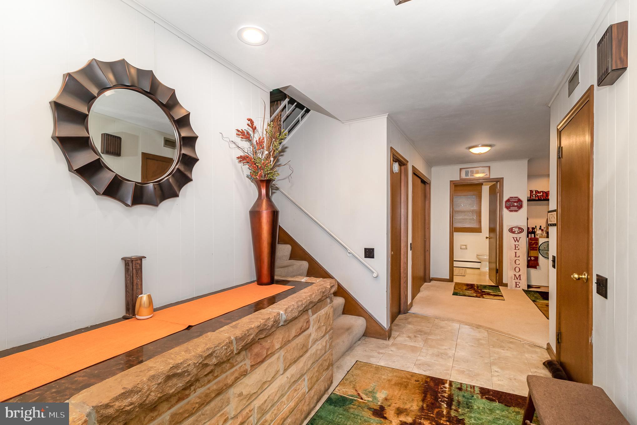 6011 Devonshire Heights Road Harrisburg, PA 17112 - Photo 4 of 29