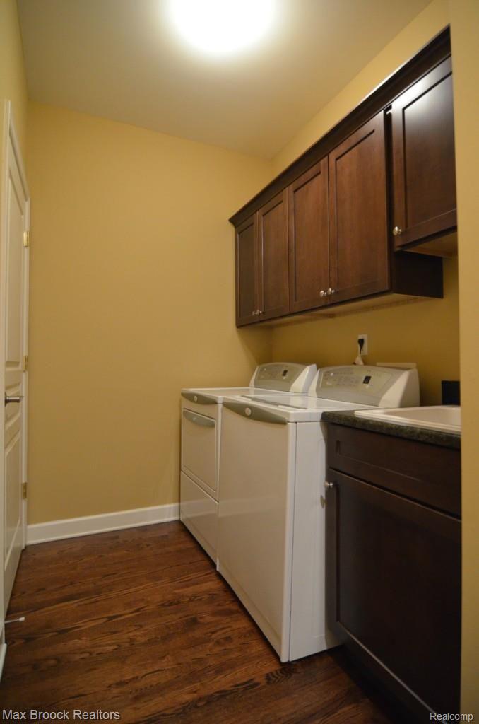 3717 Tremonte Circle Rochester, MI 48306 - Photo 23 of 38 Laundry room.jpg