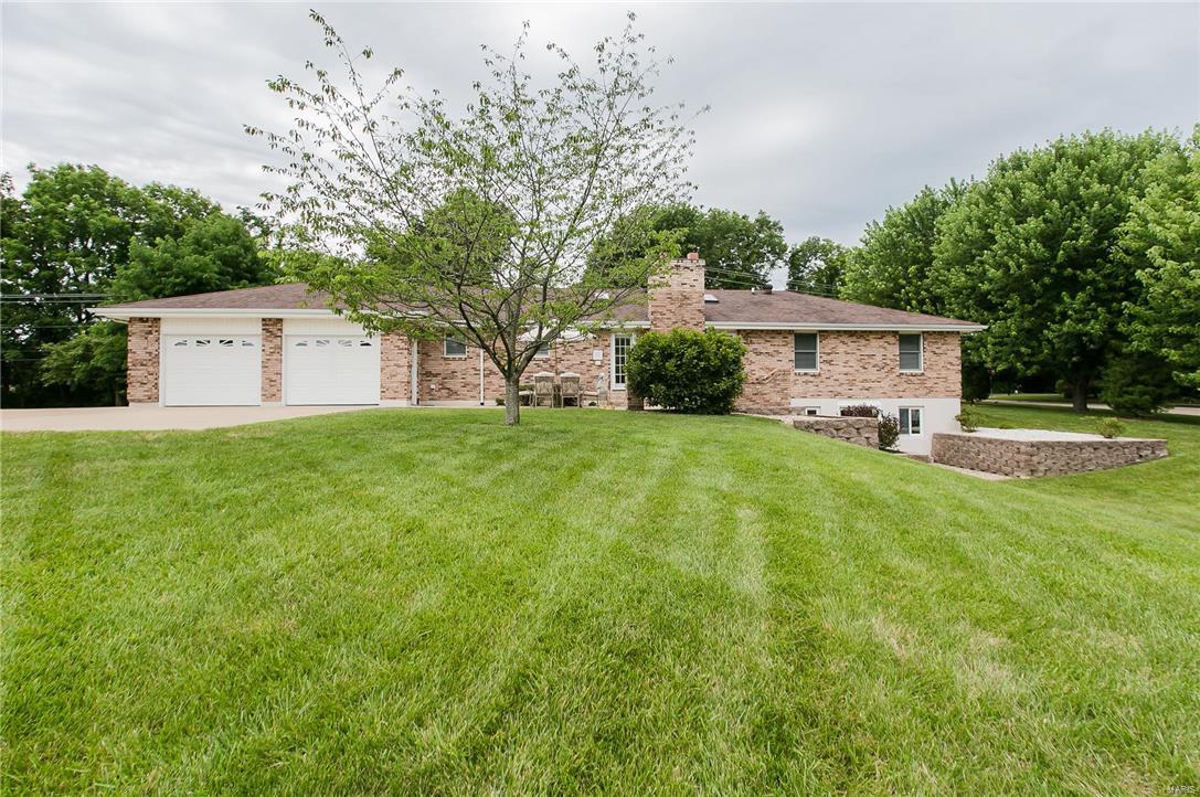 14867 Conway Road Chesterfield, MO 63017 - Photo 8 of 68 Gallery Image 8