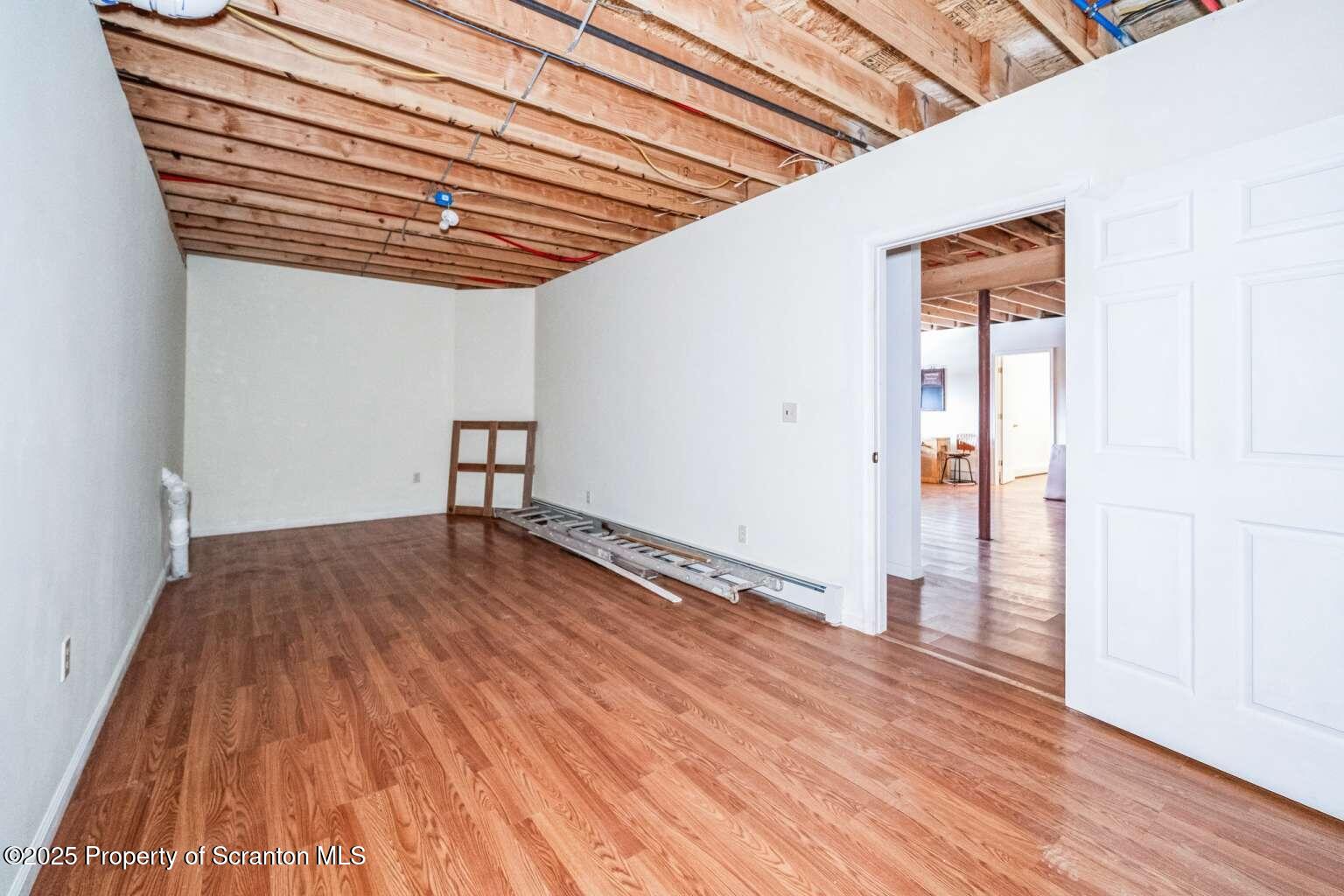 400 Spring Run Lane Moscow, PA 18444 - Photo 18 of 21 Matruder.18