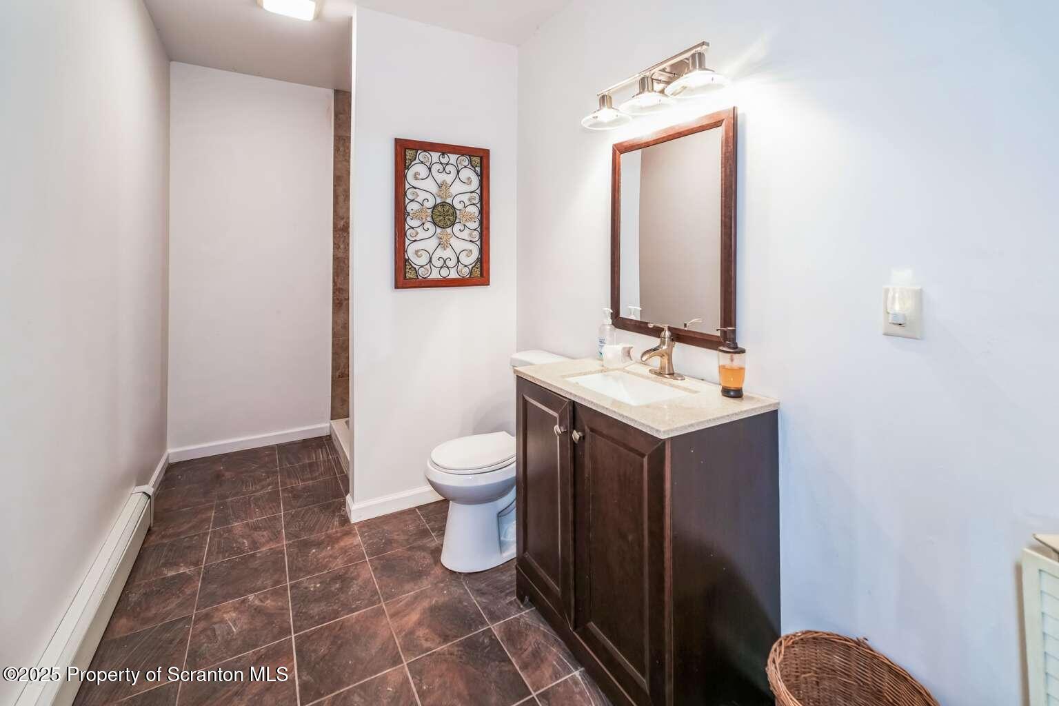 400 Spring Run Lane Moscow, PA 18444 - Photo 19 of 21 Matruder.19