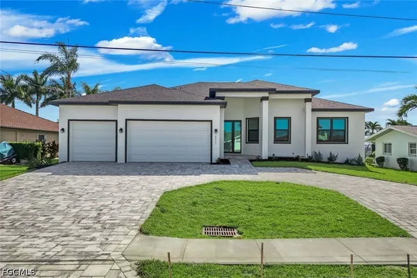 $1,295,000 | 4817 Pelican Boulevard, Cape Coral, FL 33914
