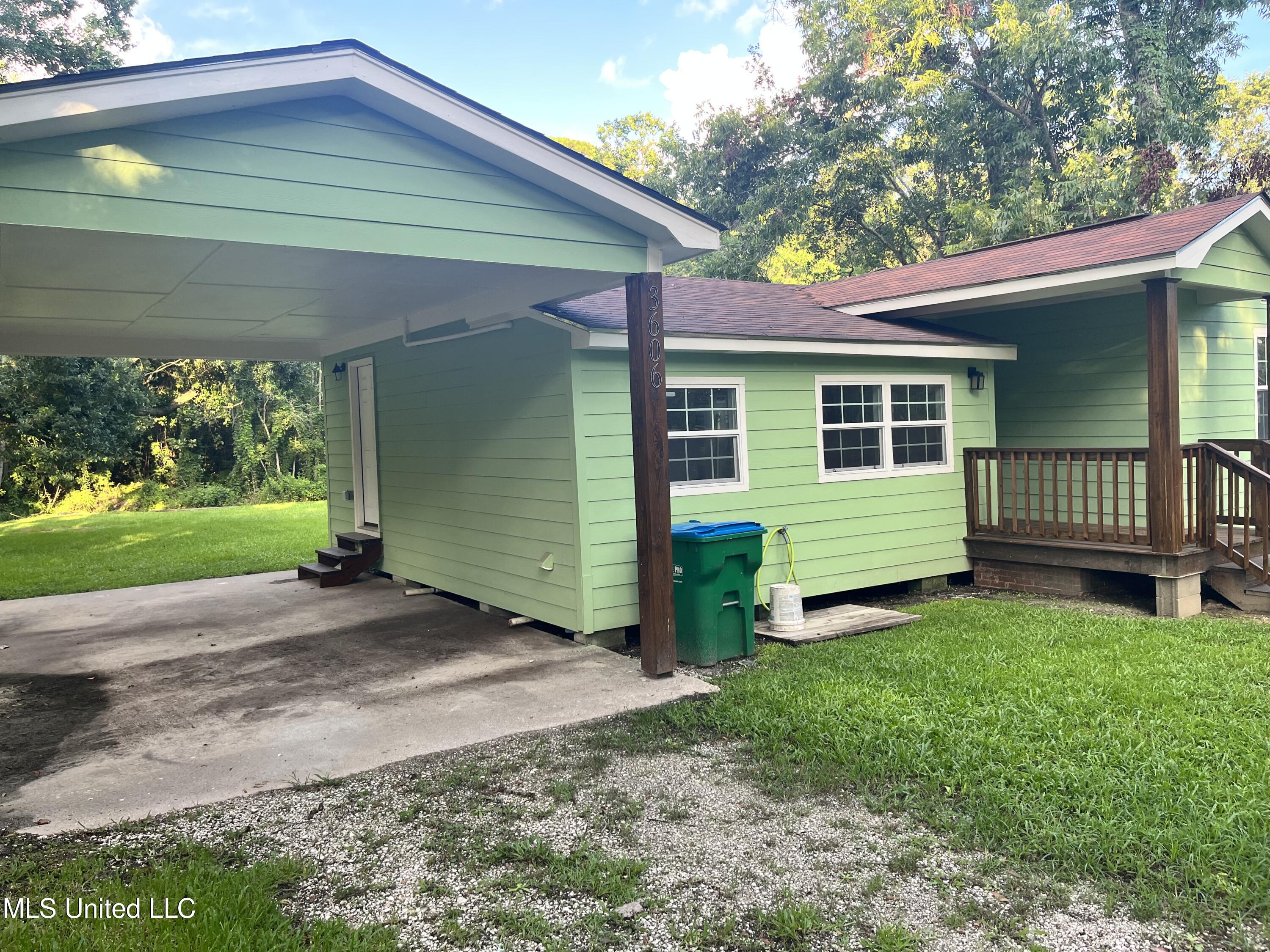 3606 Magnolia Street Moss Point, MS 39563 - Photo 3 of 20 541E35BC-0F7A-49F6-809A-F3584EB43F4B