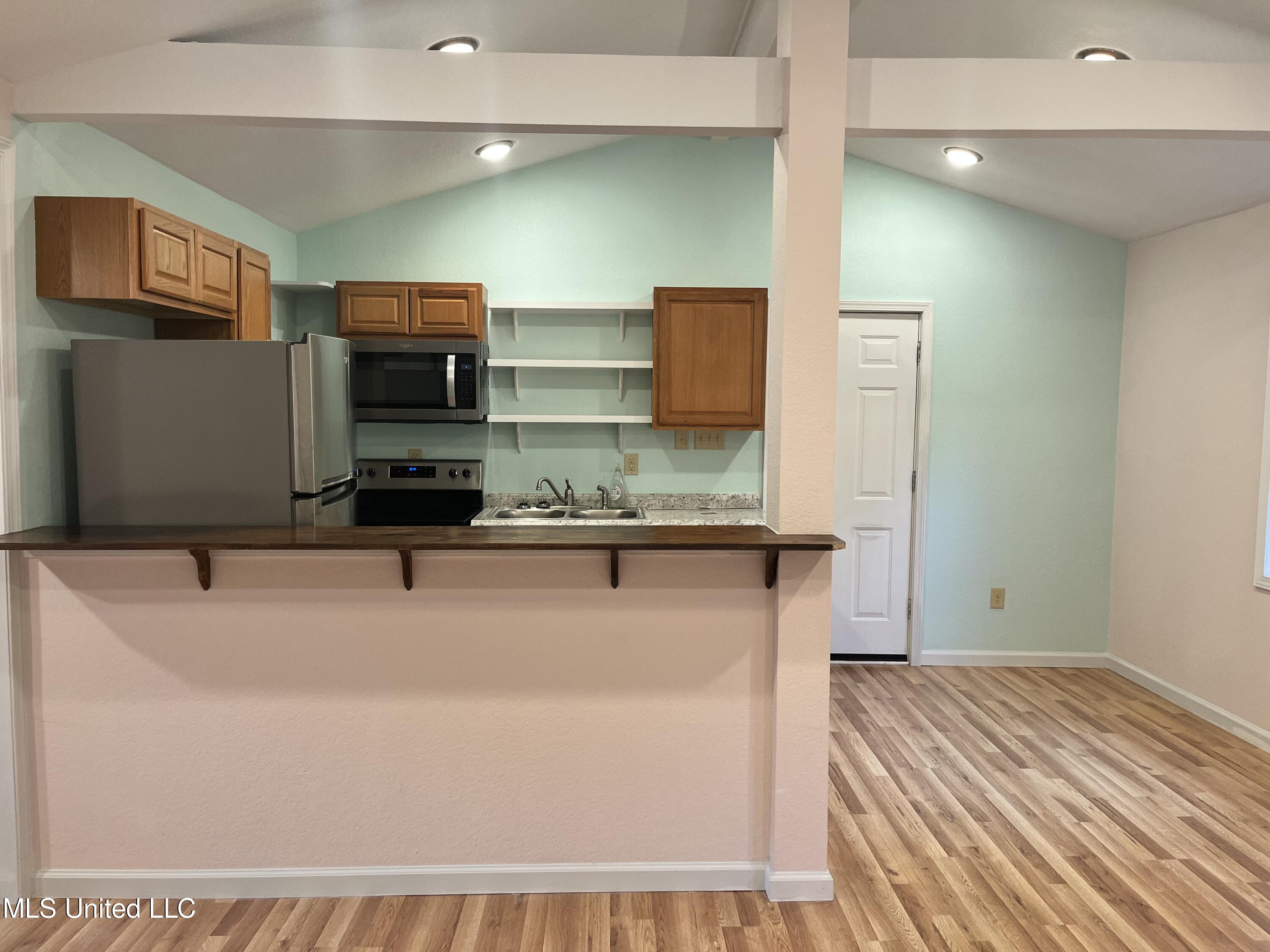 3606 Magnolia Street Moss Point, MS 39563 - Photo 6 of 20 064F9908-678C-4781-8C44-F043CFD9AE38
