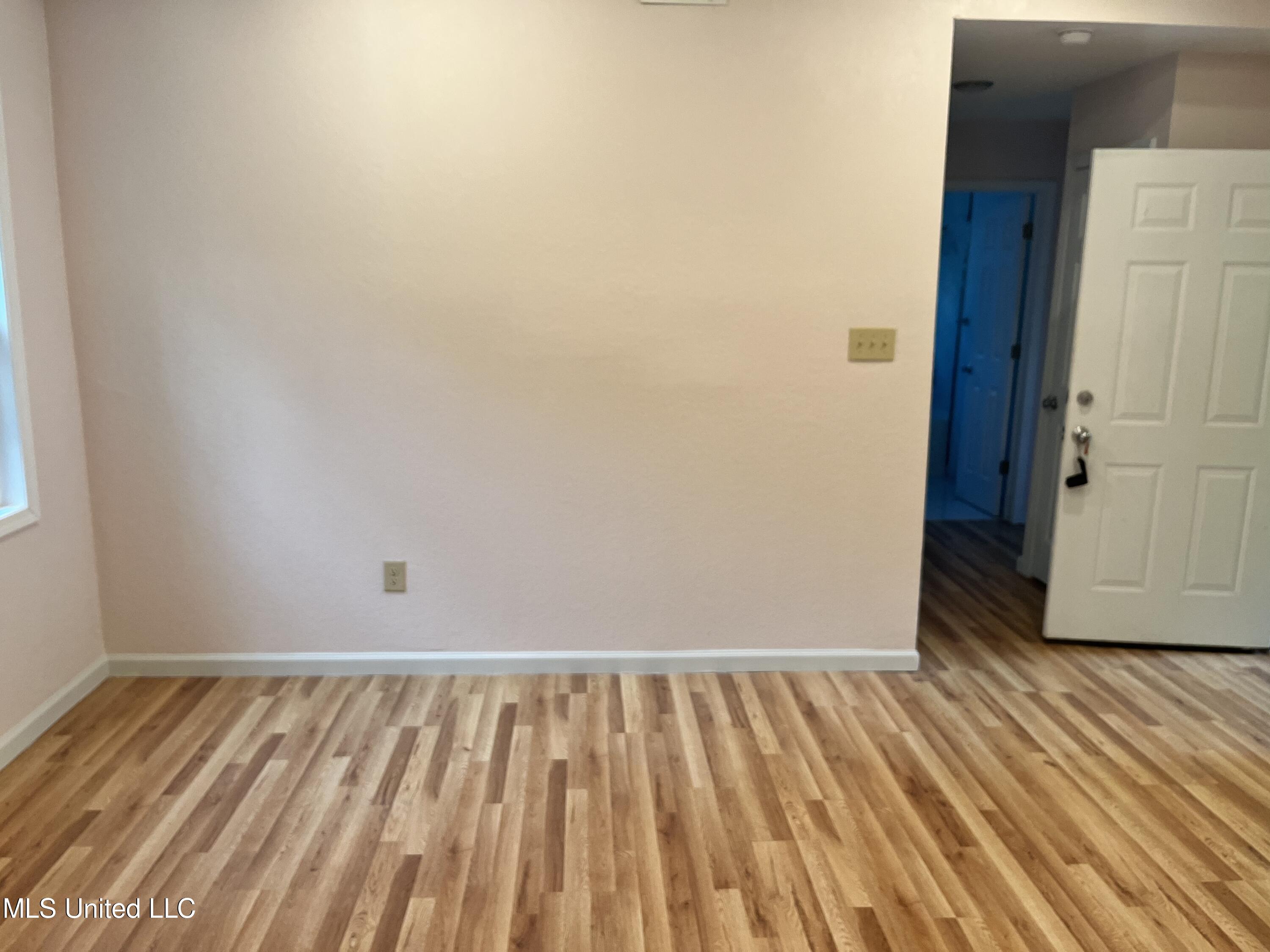 3606 Magnolia Street Moss Point, MS 39563 - Photo 8 of 20 3566A316-1FB4-4D9B-BD71-F74ECE35E145