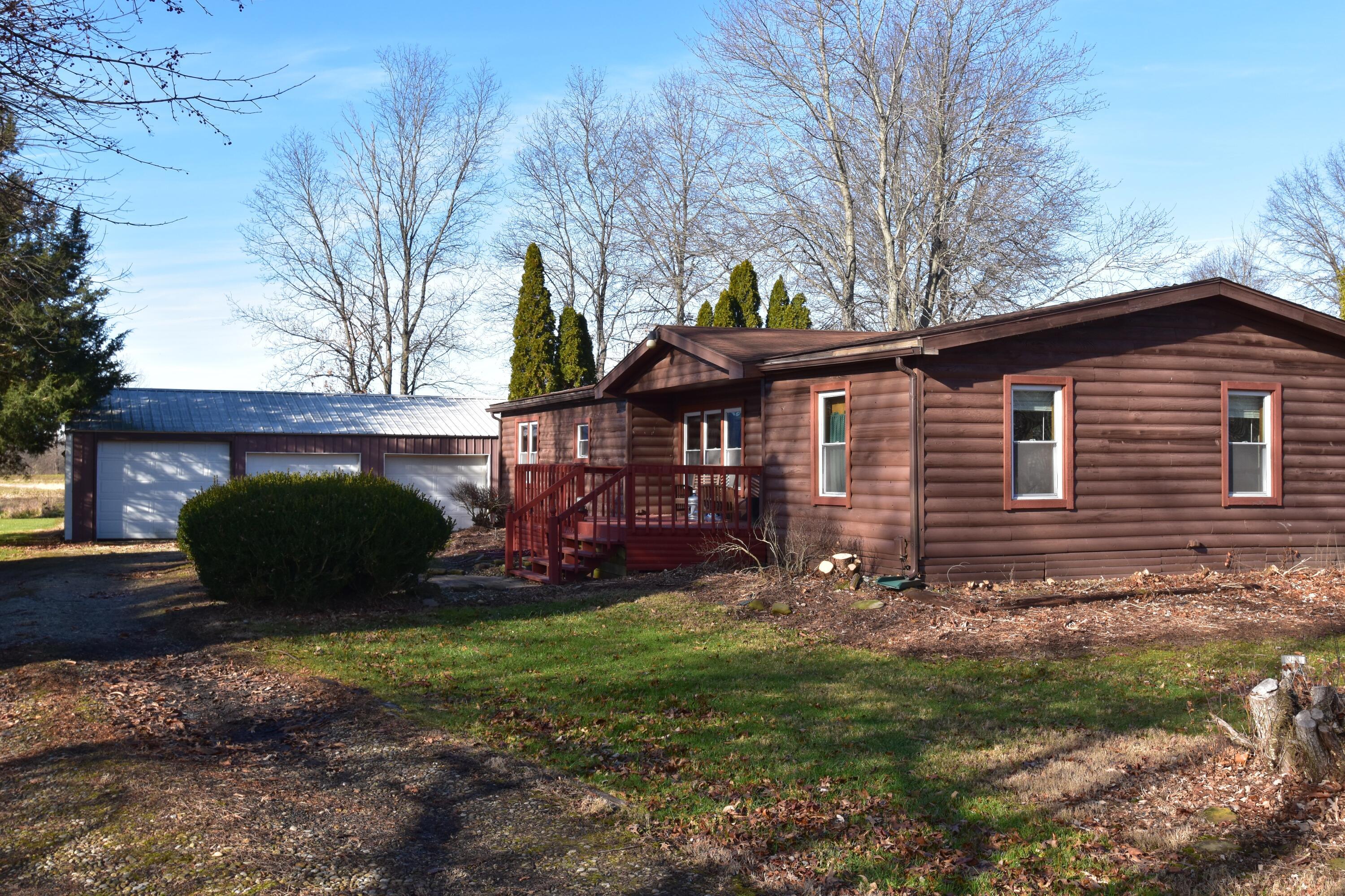 237 Sycamore Road Hebron, OH 43025 - Photo 2 of 23 237 Sycamore - 1