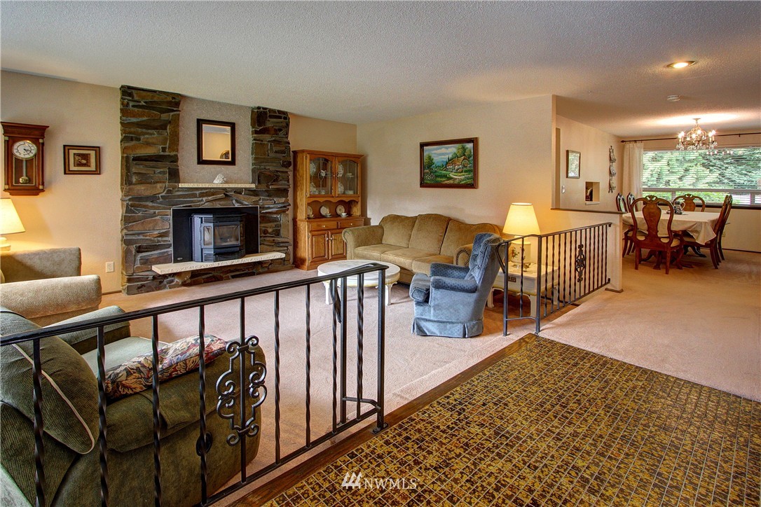 14406 Southeast 165th Street Renton, WA 98058 - Photo 3 of 24 Gallery Image 3