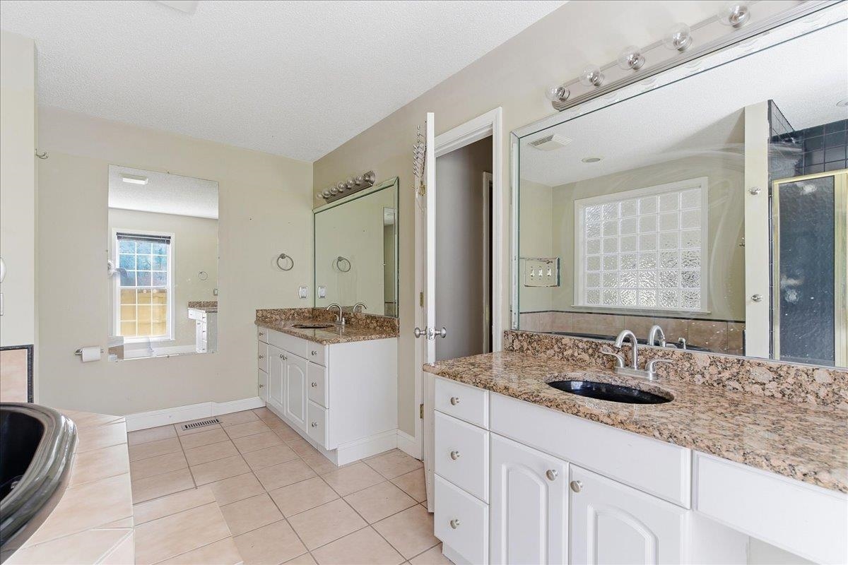212 Watersedge Drive Boiling Springs, SC 29316 - Photo 11 of 31