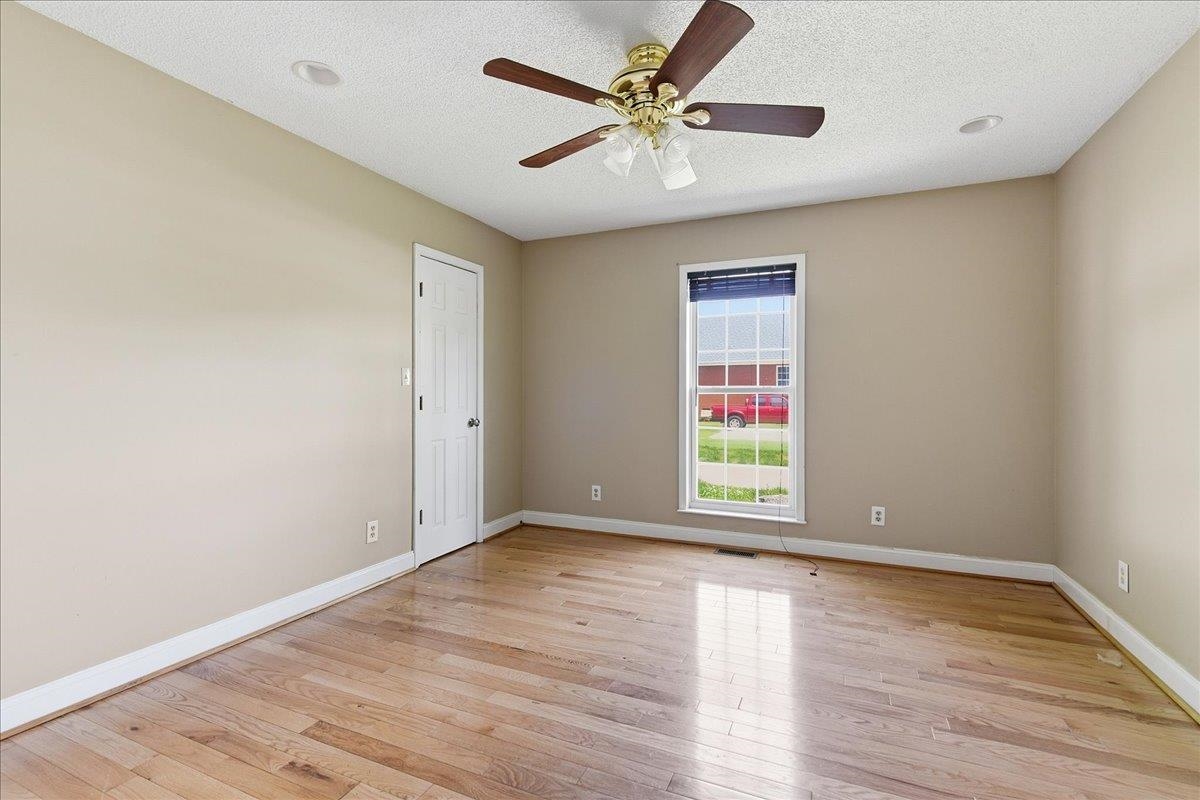212 Watersedge Drive Boiling Springs, SC 29316 - Photo 22 of 31