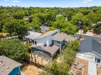 $4,450 | 2203 East 14th Street, Austin, TX 78702