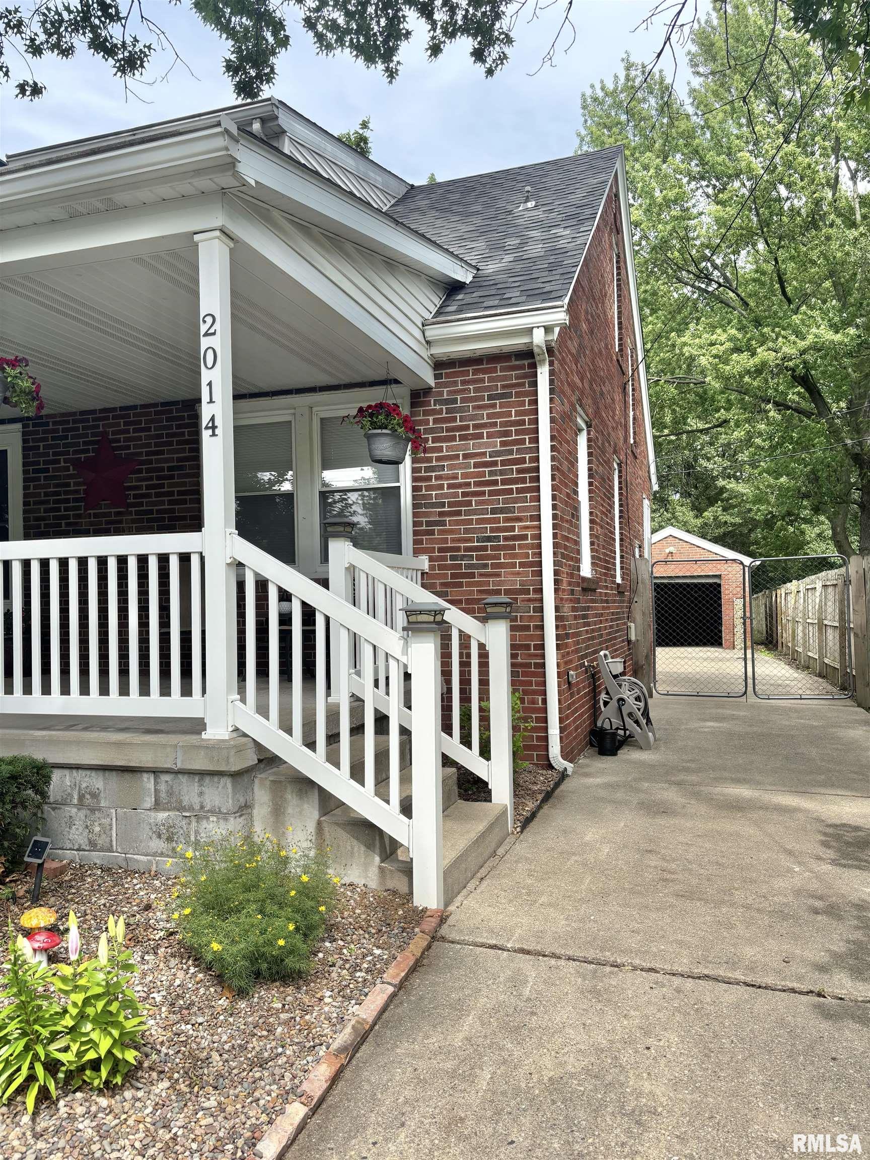 2014 North 9th Street Springfield, IL 62702 - Photo 8 of 83